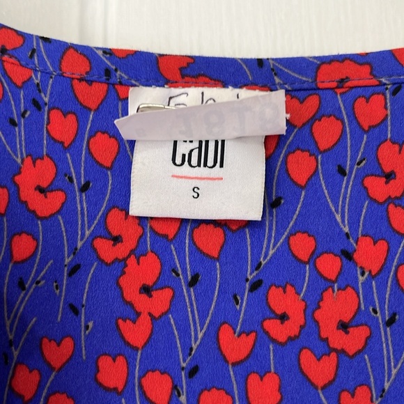 Cabi Sleeveless Befriend Top with Ruffles - Picture 5 of 10